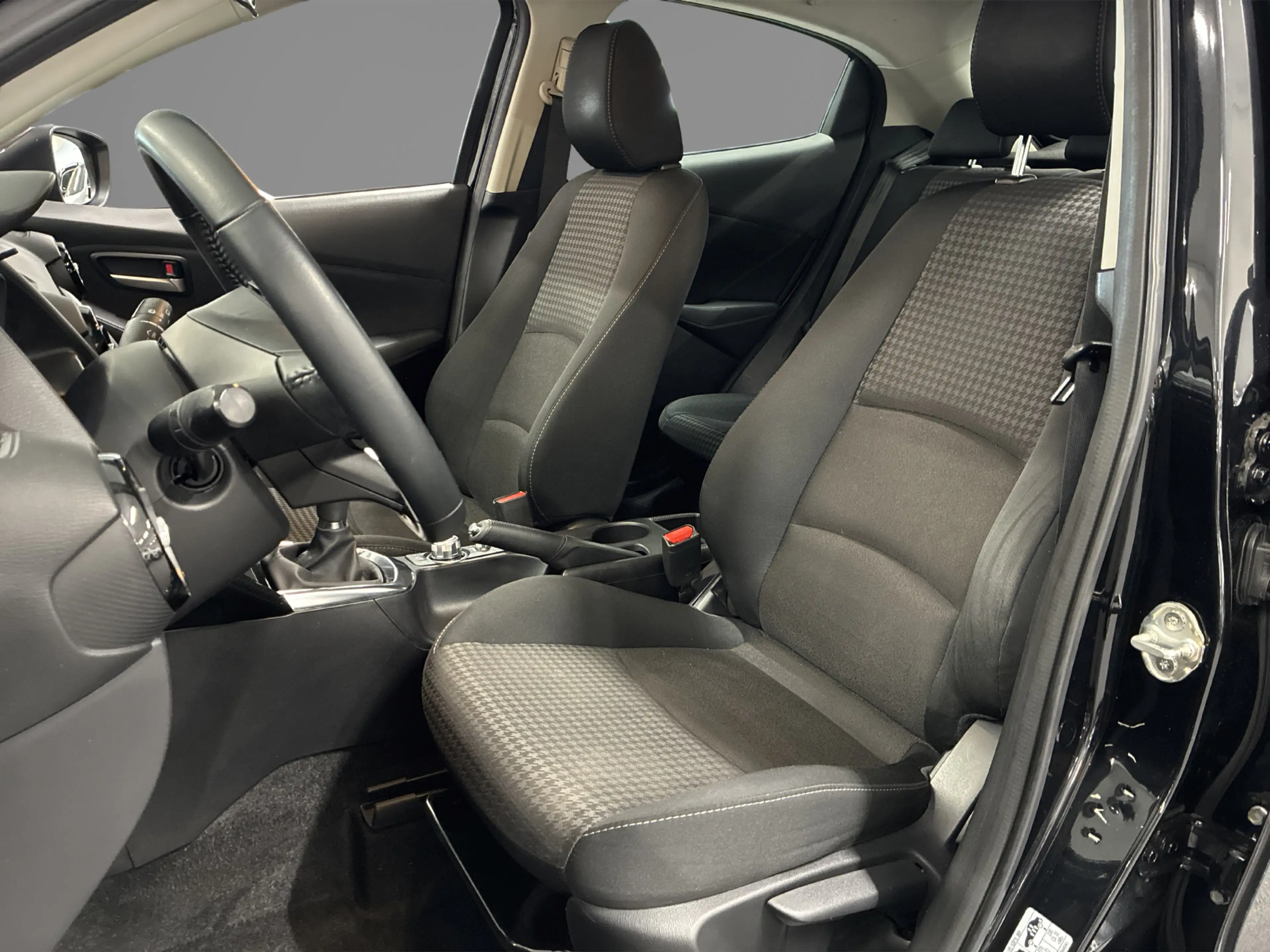 Mazda 2 1.5 Skyactiv-G Dynamic+ | Navigatie | LM Velgen | — photo 9
