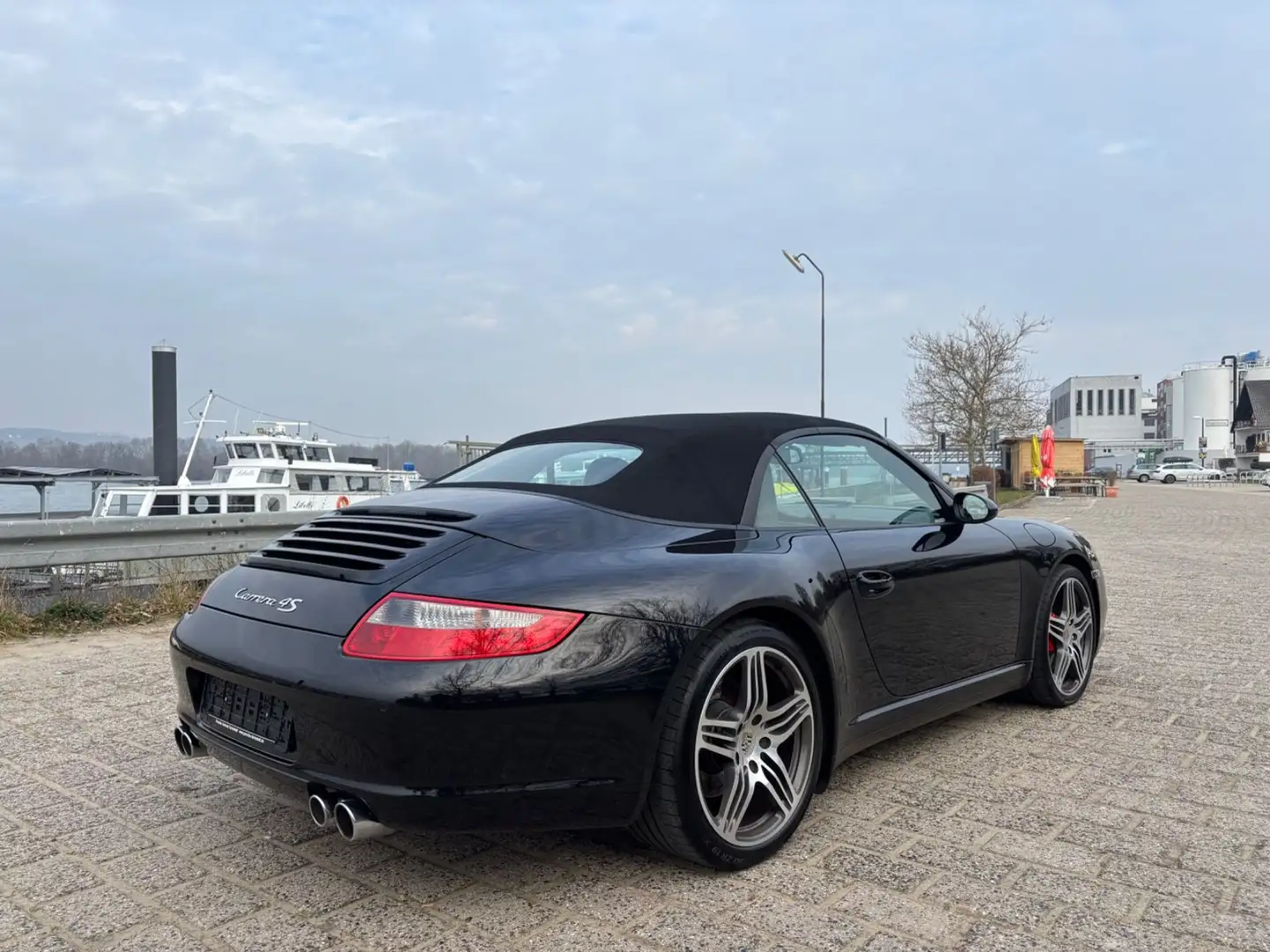 Porsche 911 997 Carrera 4S Cabrio Bose Xenon Leder 1Hand Schwarz - 1