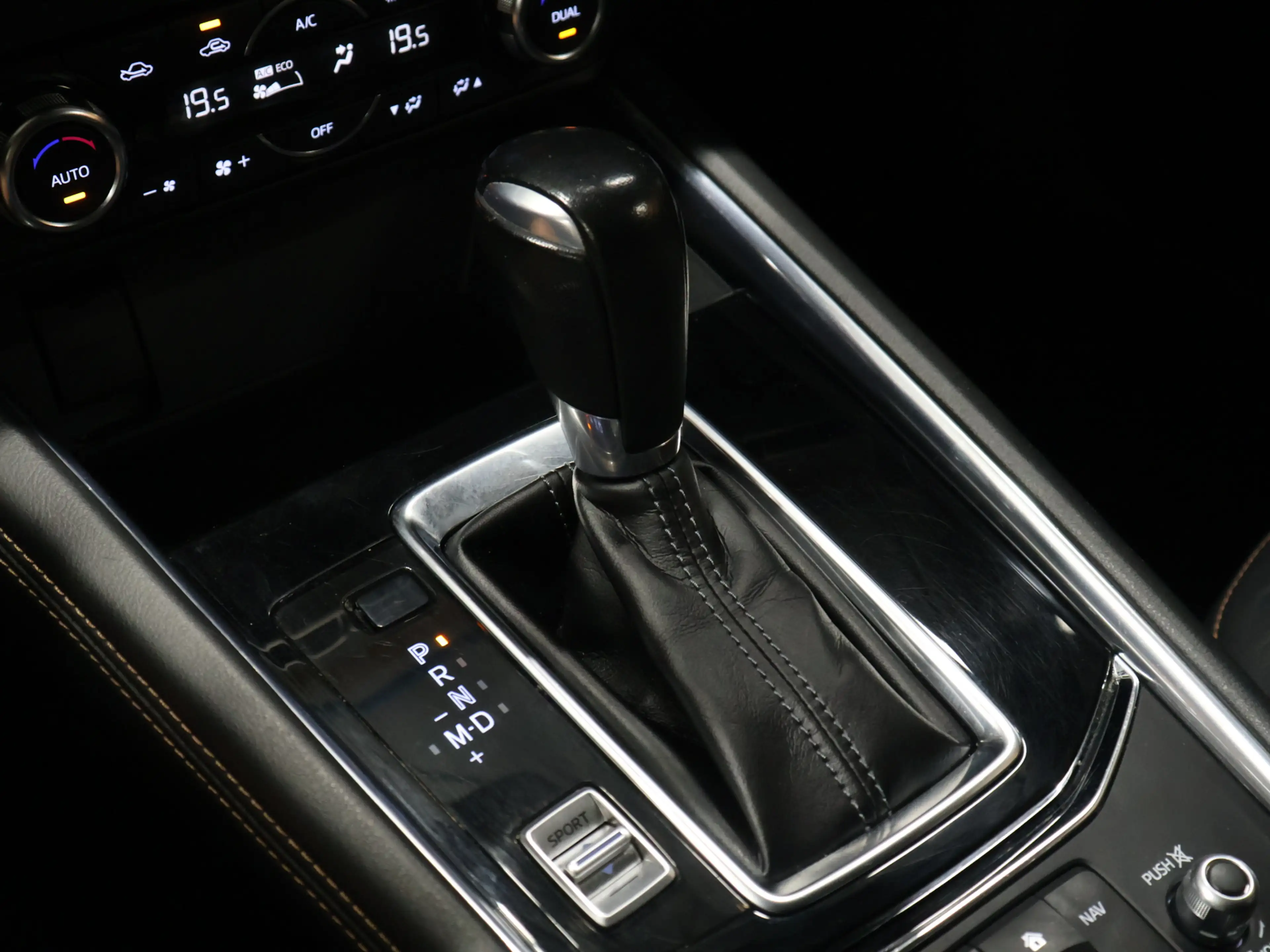 Mazda CX-5 2.0 SkyActiv-G 165 Skylease Luxury [HEAD-UP, 360° — photo 23