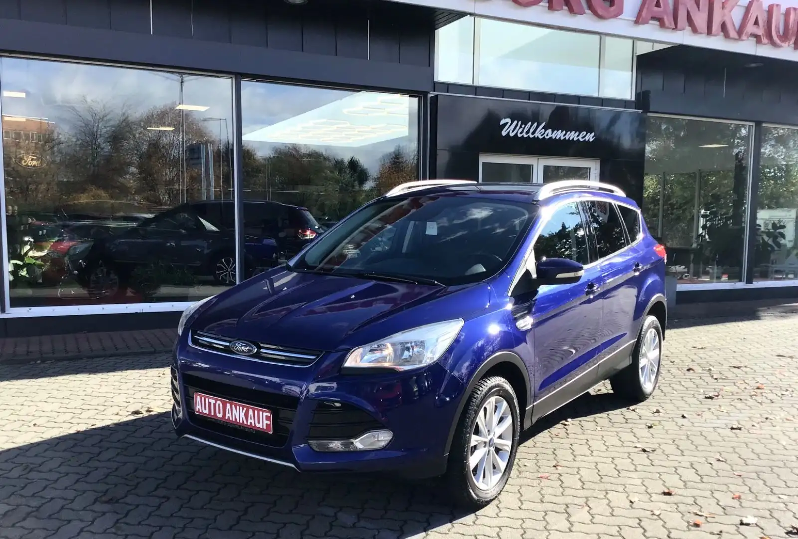 Ford Kuga Titanium NAVI AHK SHZ TEMPOMAT Bleu - 2