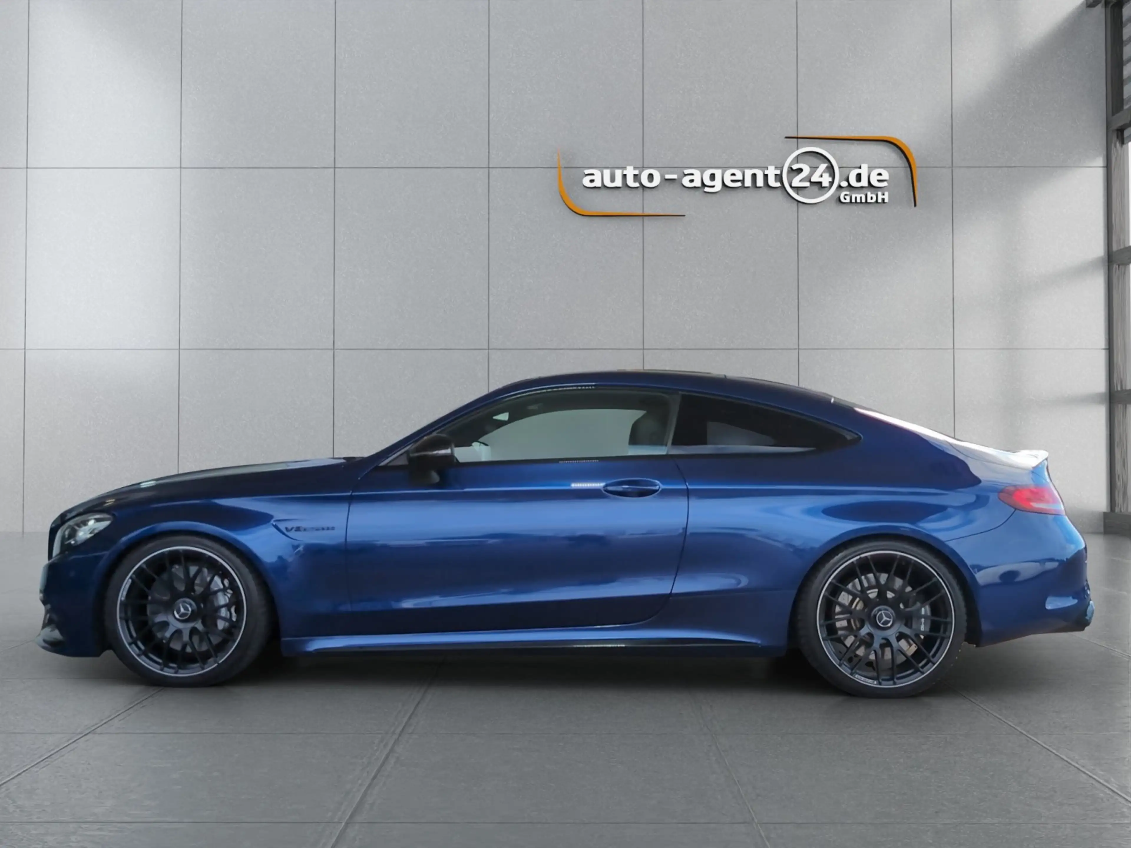 Mercedes-Benz C 63 AMG Coupé /Nightpak./Pano/Distro/Burmester/Kamera — photo 5