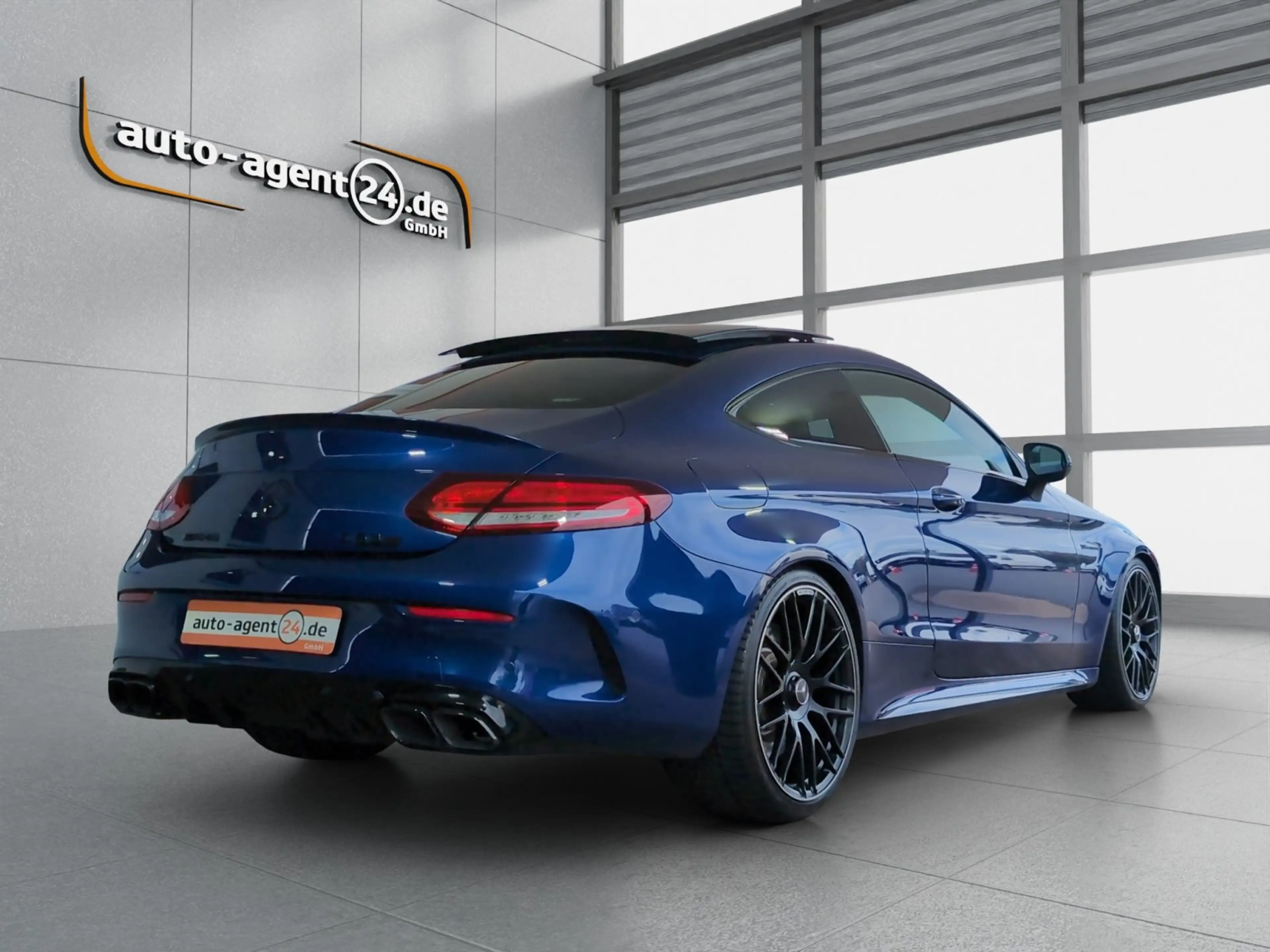 Mercedes-Benz C 63 AMG Coupé /Nightpak./Pano/Distro/Burmester/Kamera — photo 4