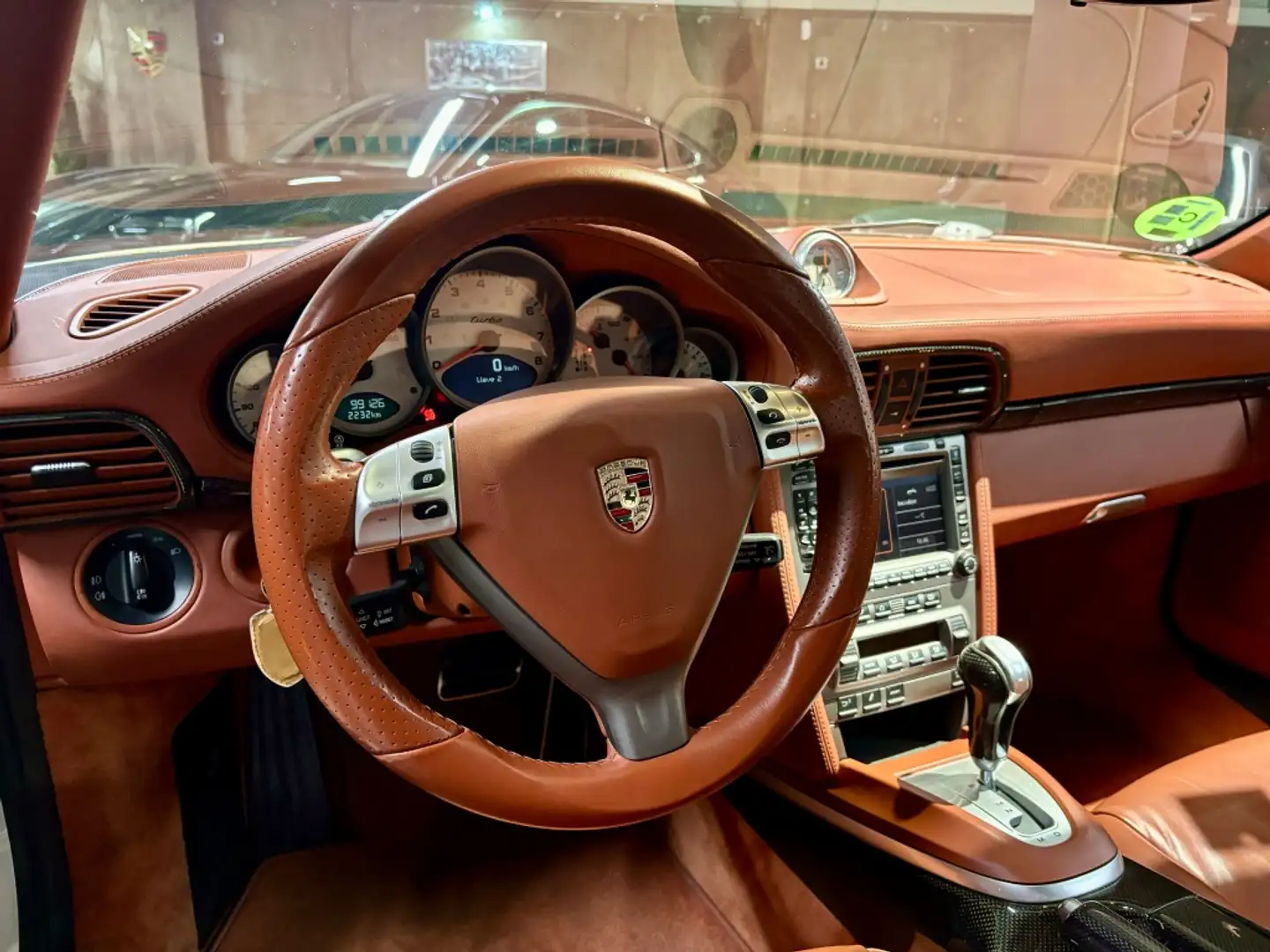 Porsche 911 Turbo Tiptronic Weiß - 2