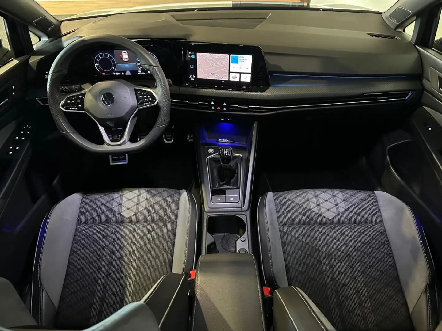 Volkswagen Golf 1.5 TSI R-LINE LED l CLIMA l STOEL/STUURVERW l SFE Schwarz - 2