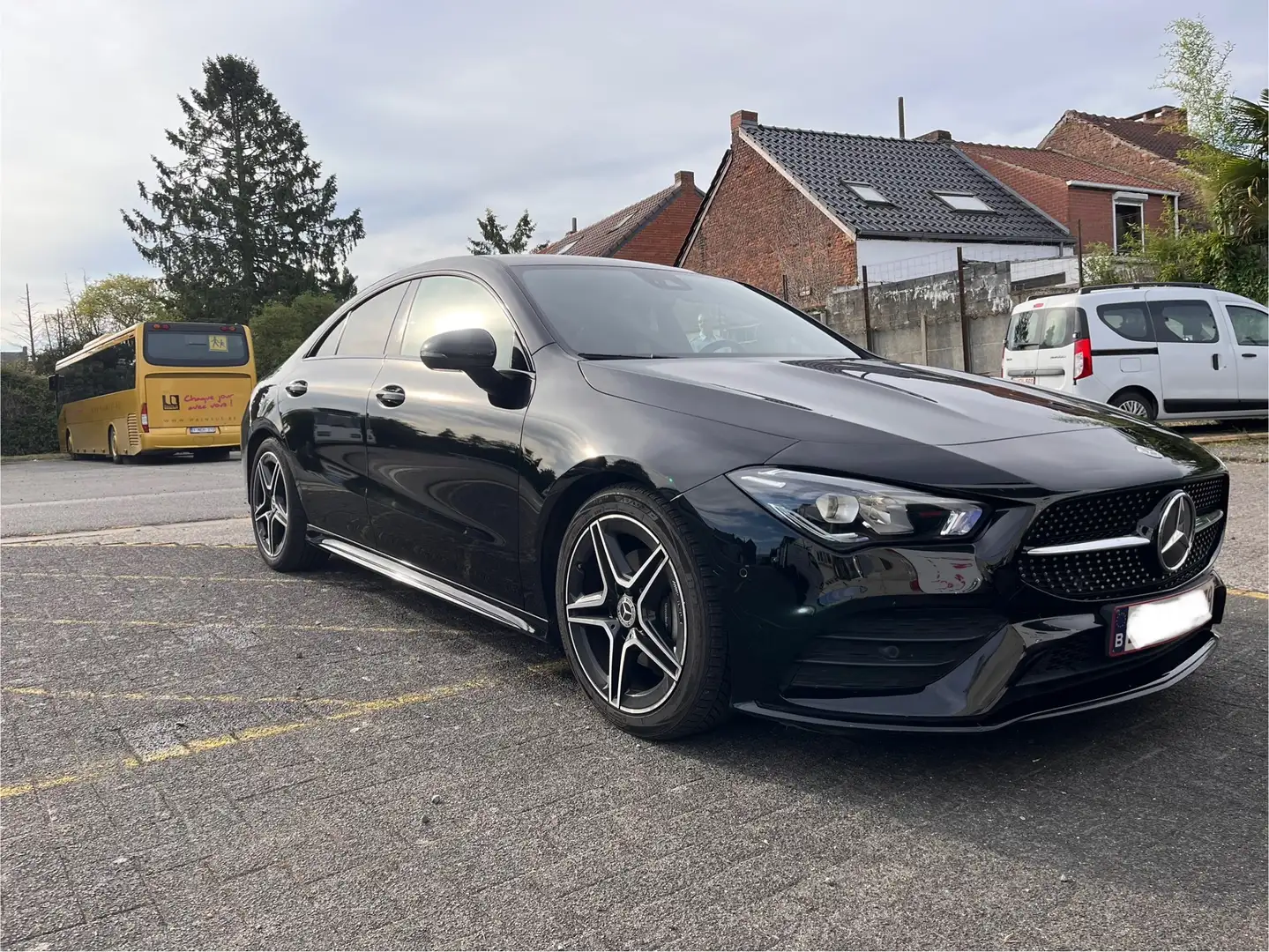 Mercedes-Benz CLA 180 CLA 180 AMG Line Black - 1