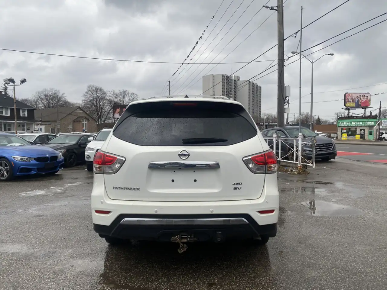 Nissan Pathfinder снимка Nissan Pathfinder