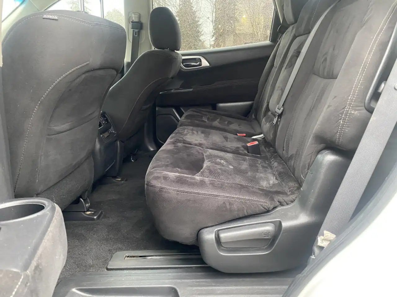 Nissan Pathfinder снимка Nissan Pathfinder