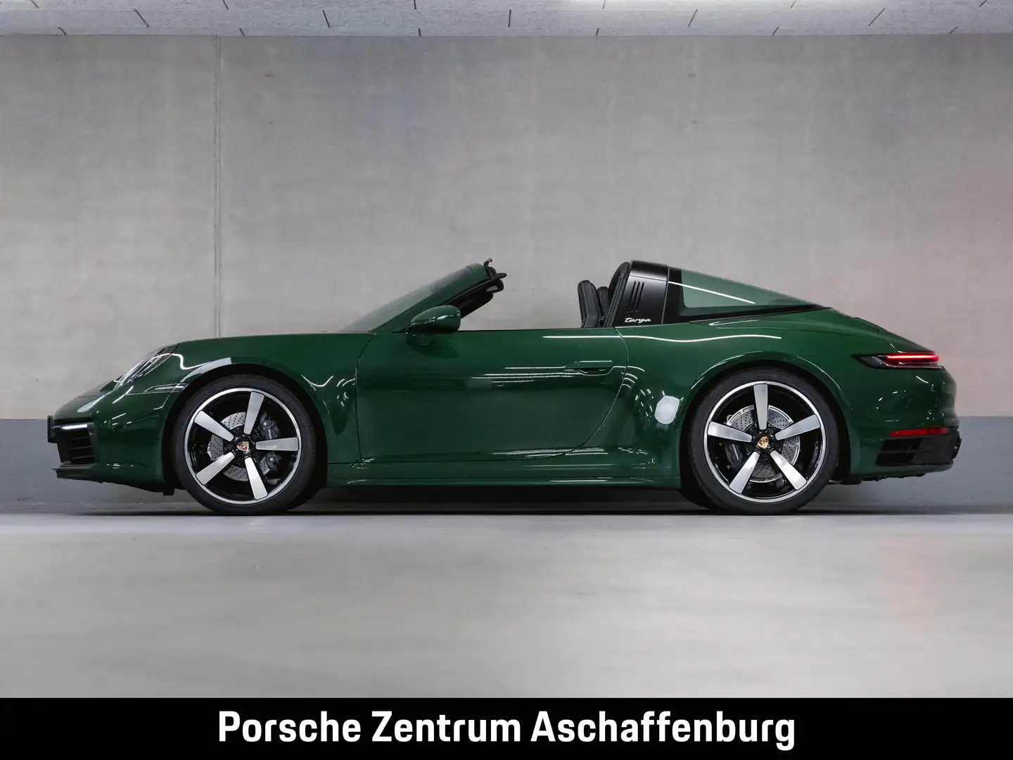 Porsche 992 911 Targa 4 FnW Sonderlack Sport Chrono 18 Wege Зелений - 2