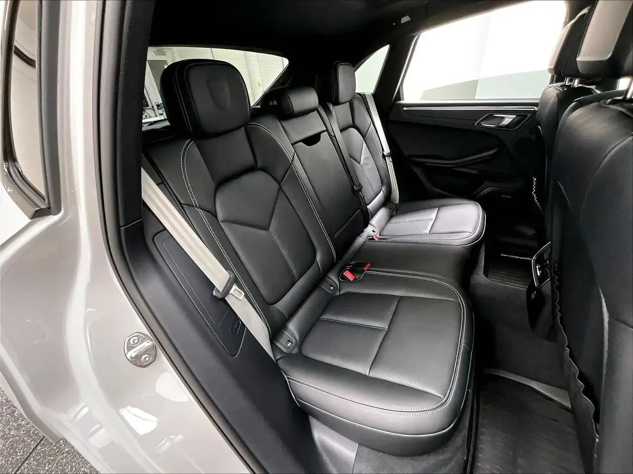 Porsche Macan снимка Porsche Macan