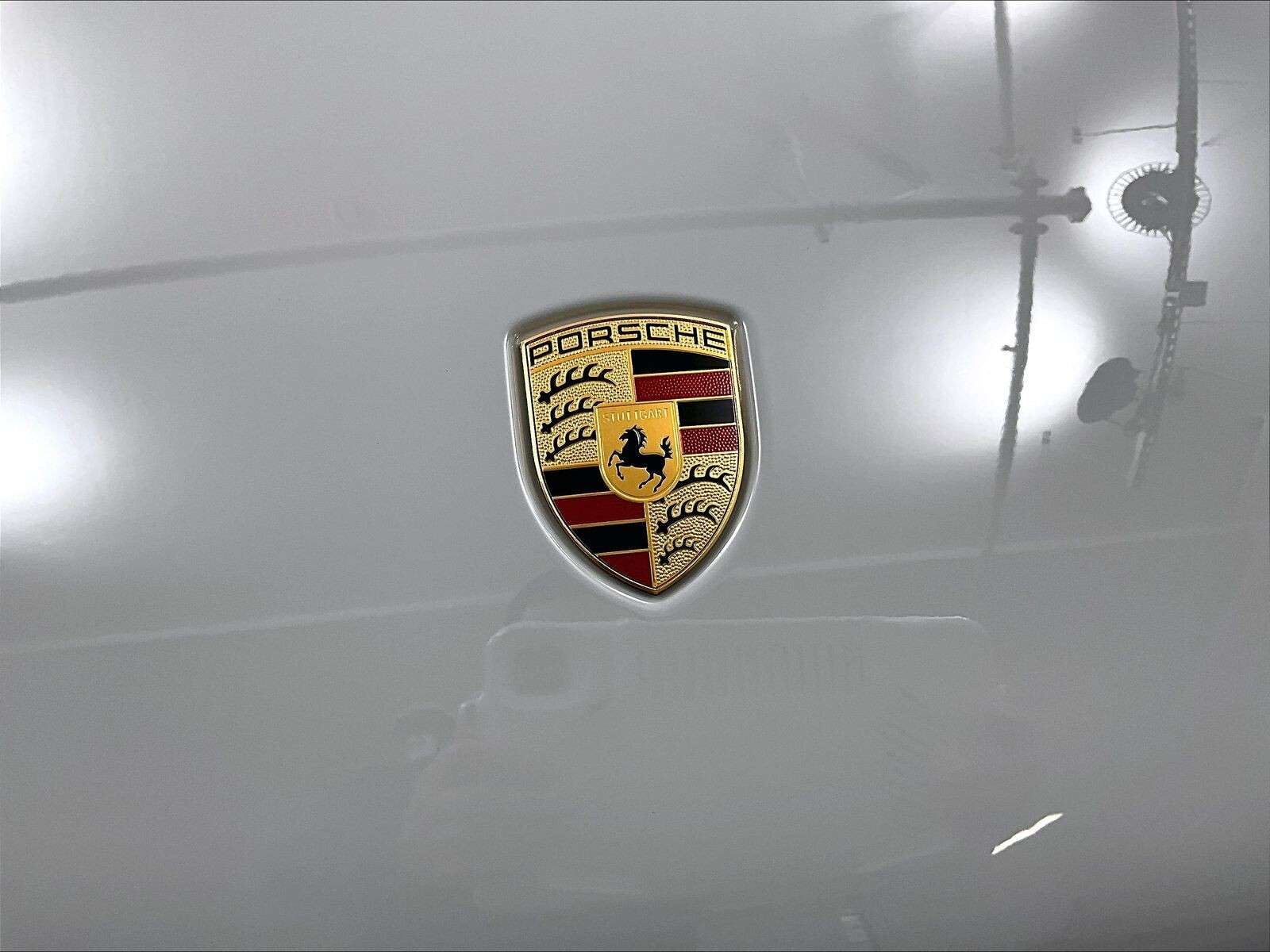 2026 Porsche Macan T thumb 31