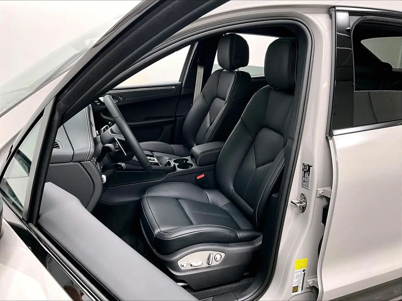 Porsche Macan снимка Porsche Macan