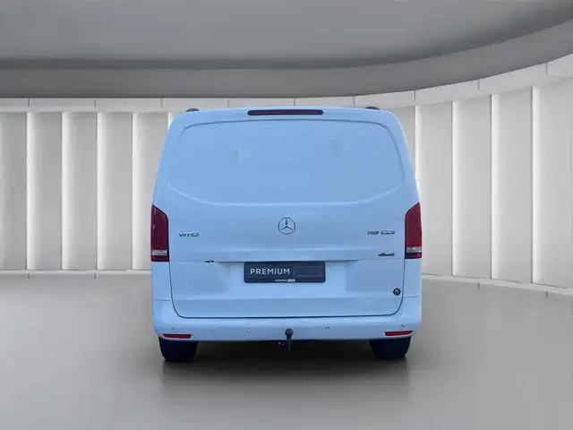 Mercedes-Benz Vito view 4