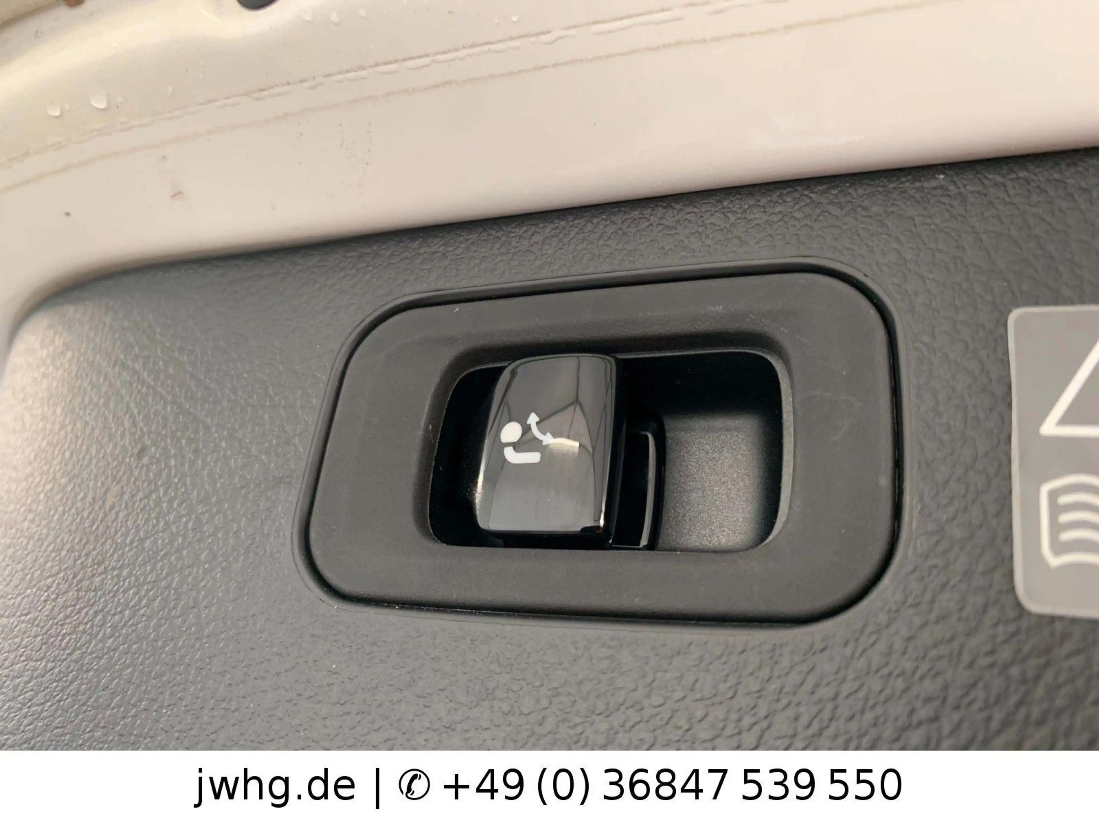 Mercedes-Benz C 220 All Terrain 4M|DigLED|Pano|Distronic+|Kam — photo 8