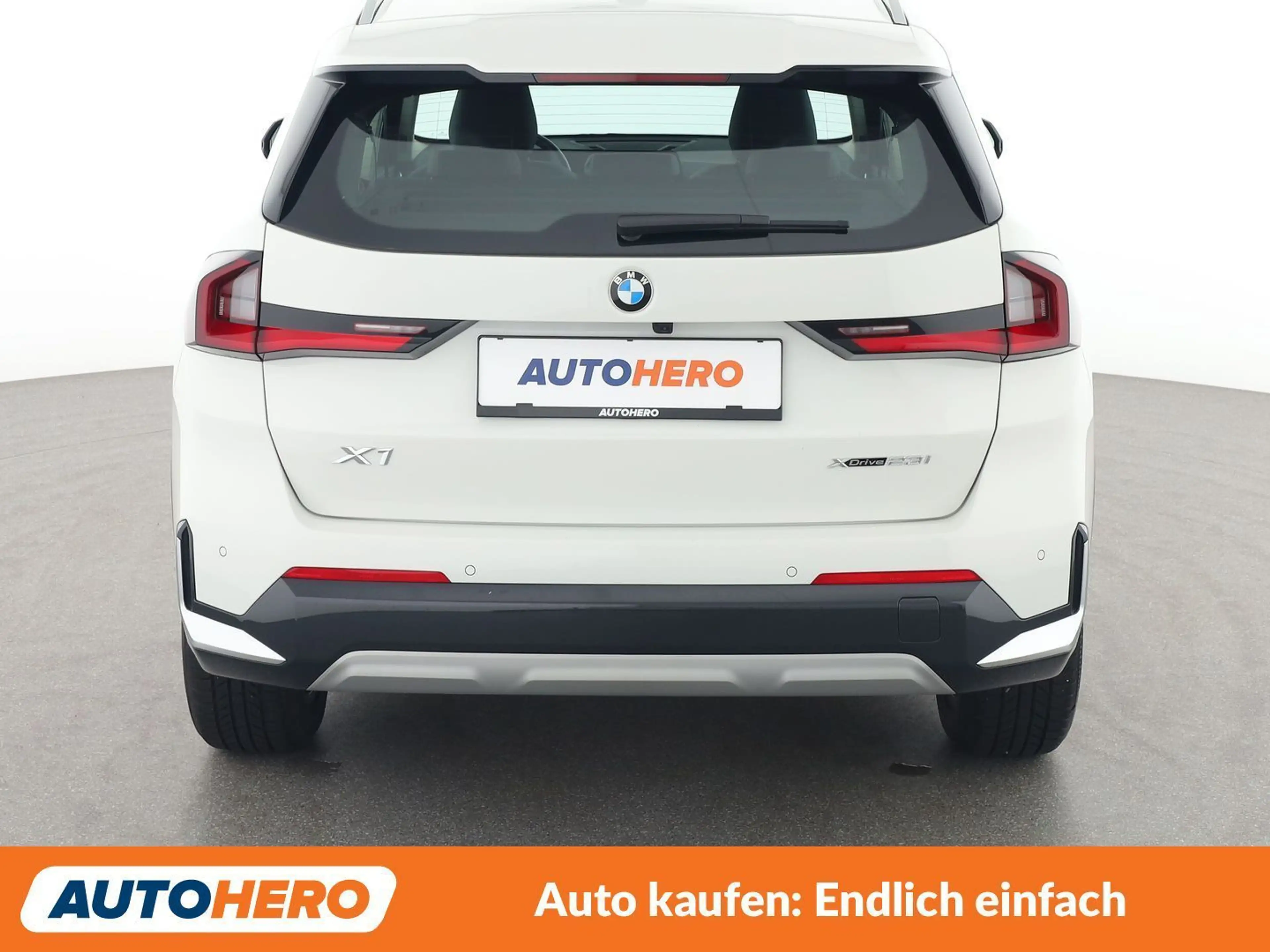 BMW X1 xDrive 23i Mild-Hybrid xLine — photo 5