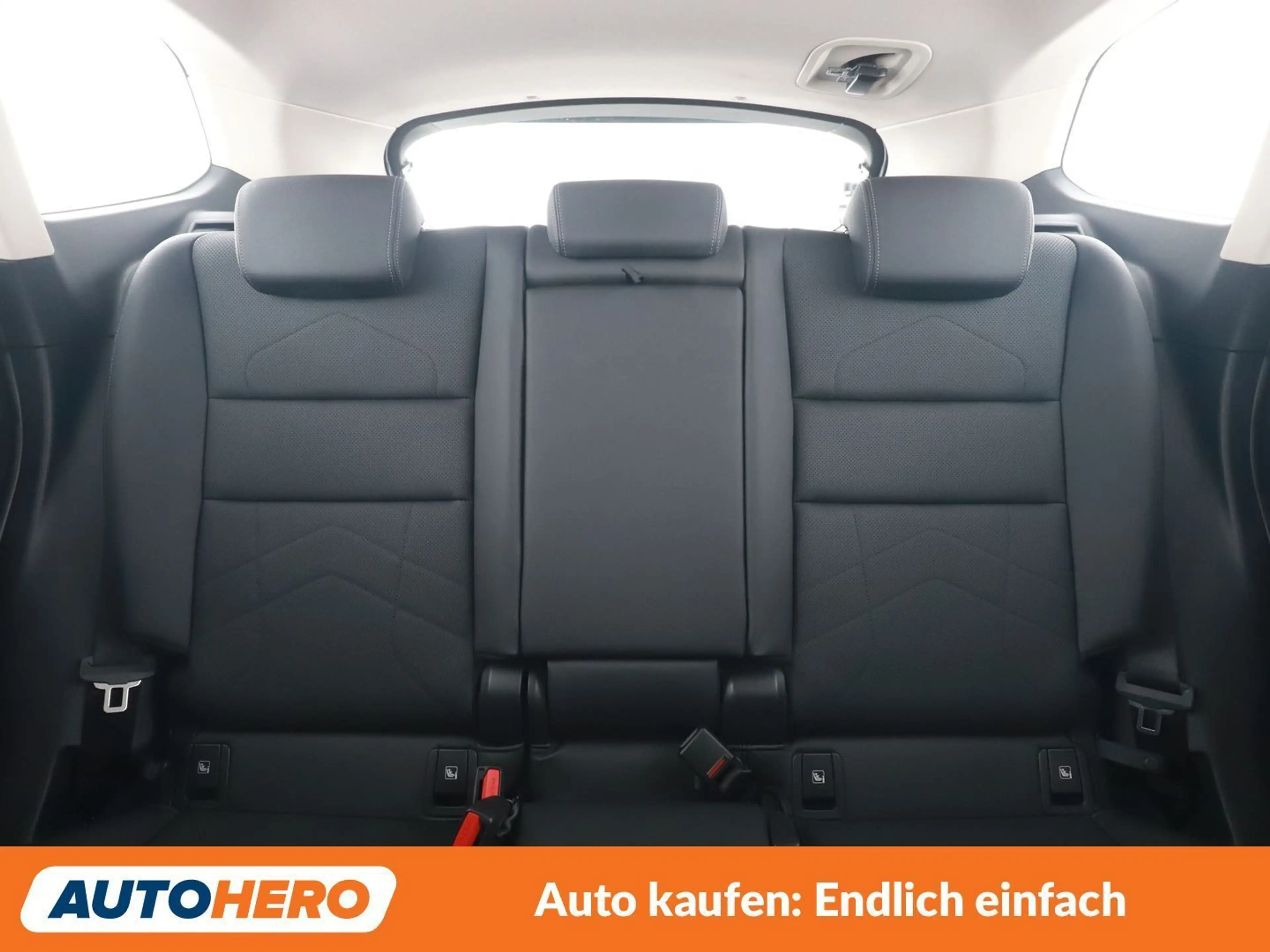 BMW X1 xDrive 23i Mild-Hybrid xLine — photo 15