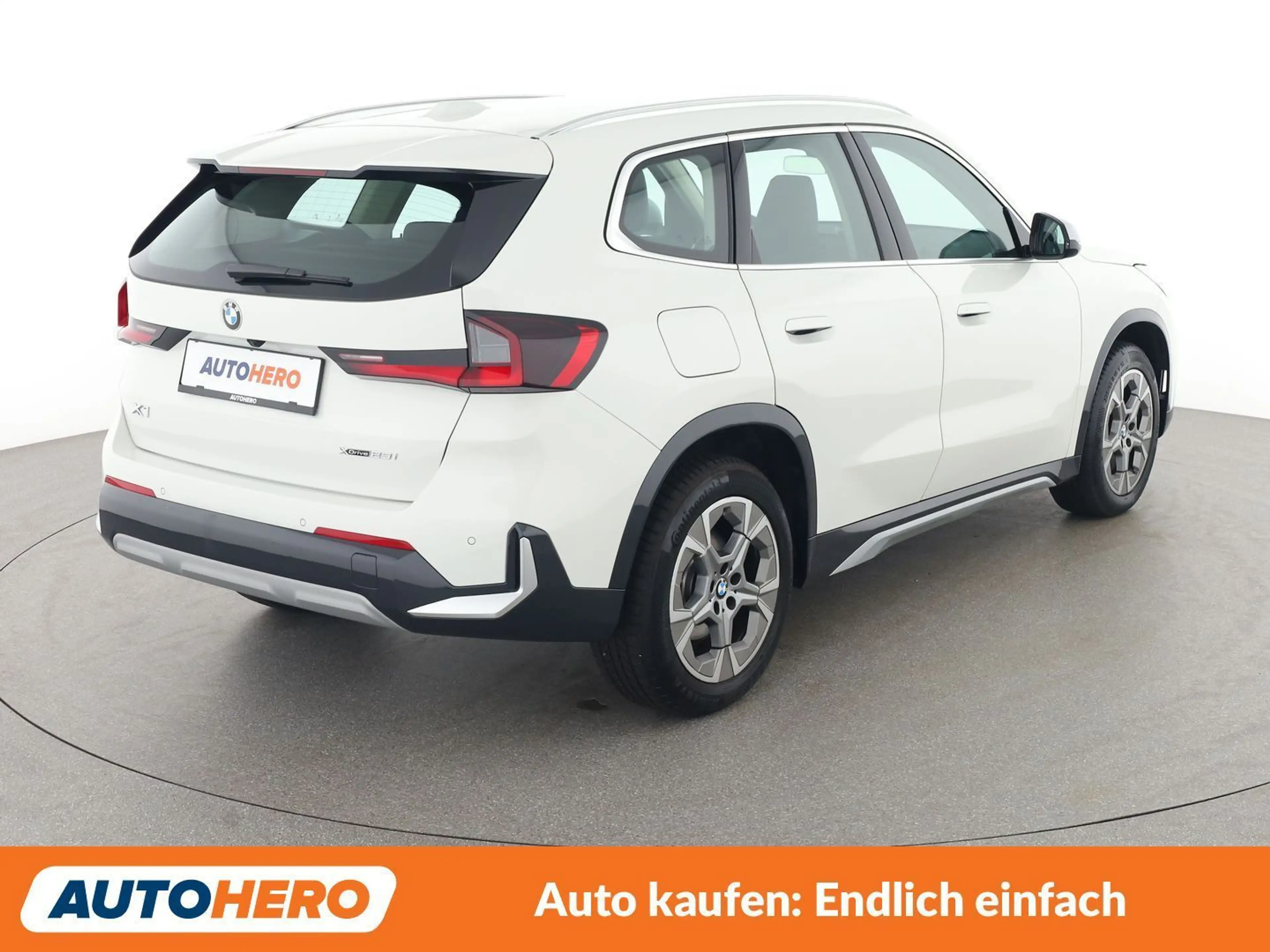 BMW X1 xDrive 23i Mild-Hybrid xLine — photo 6
