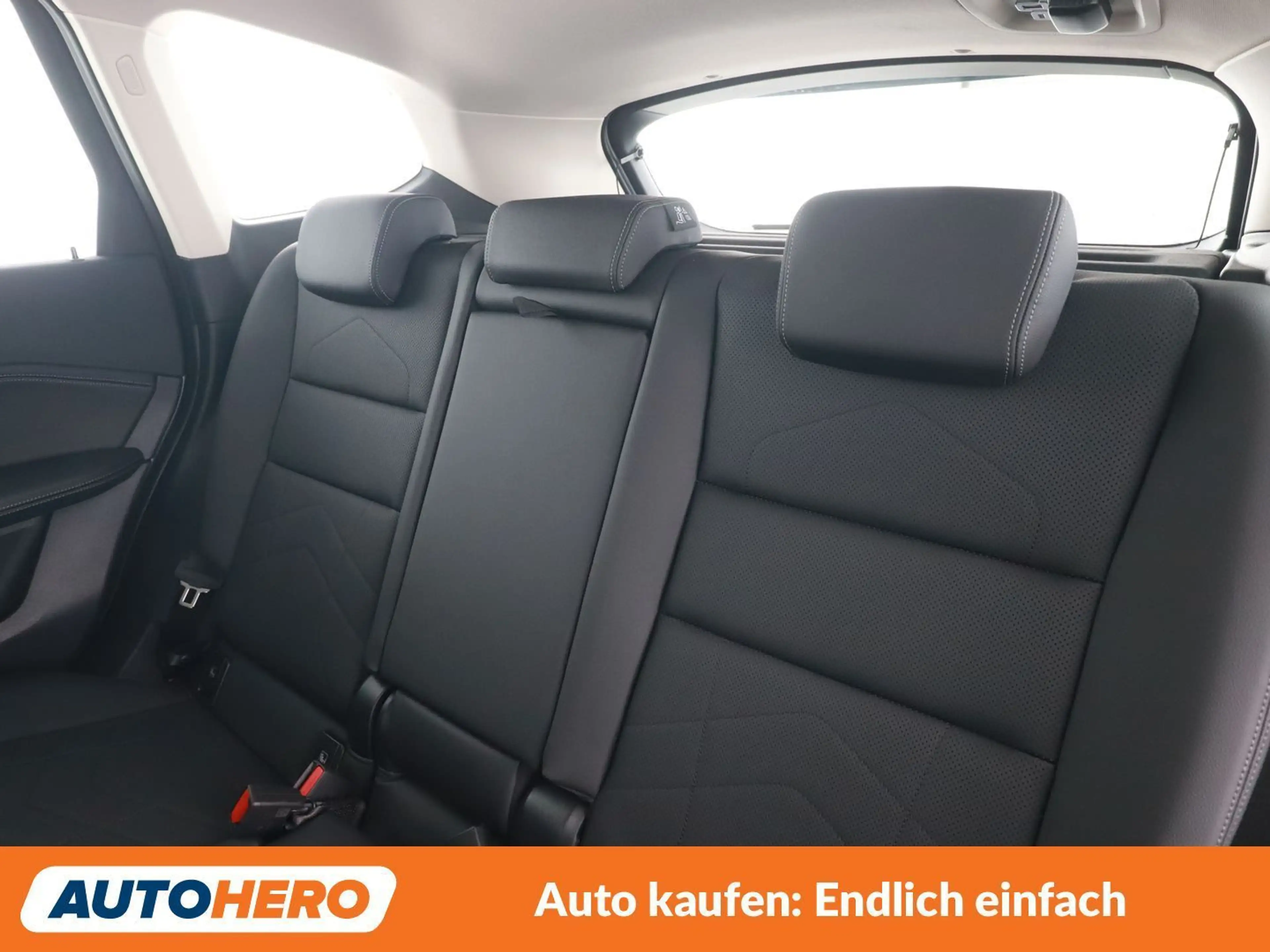 BMW X1 xDrive 23i Mild-Hybrid xLine — photo 14