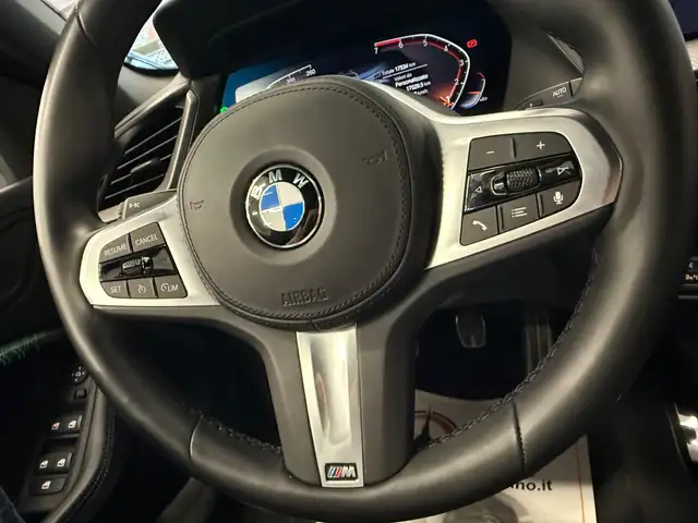 BMW 1 Series view 16