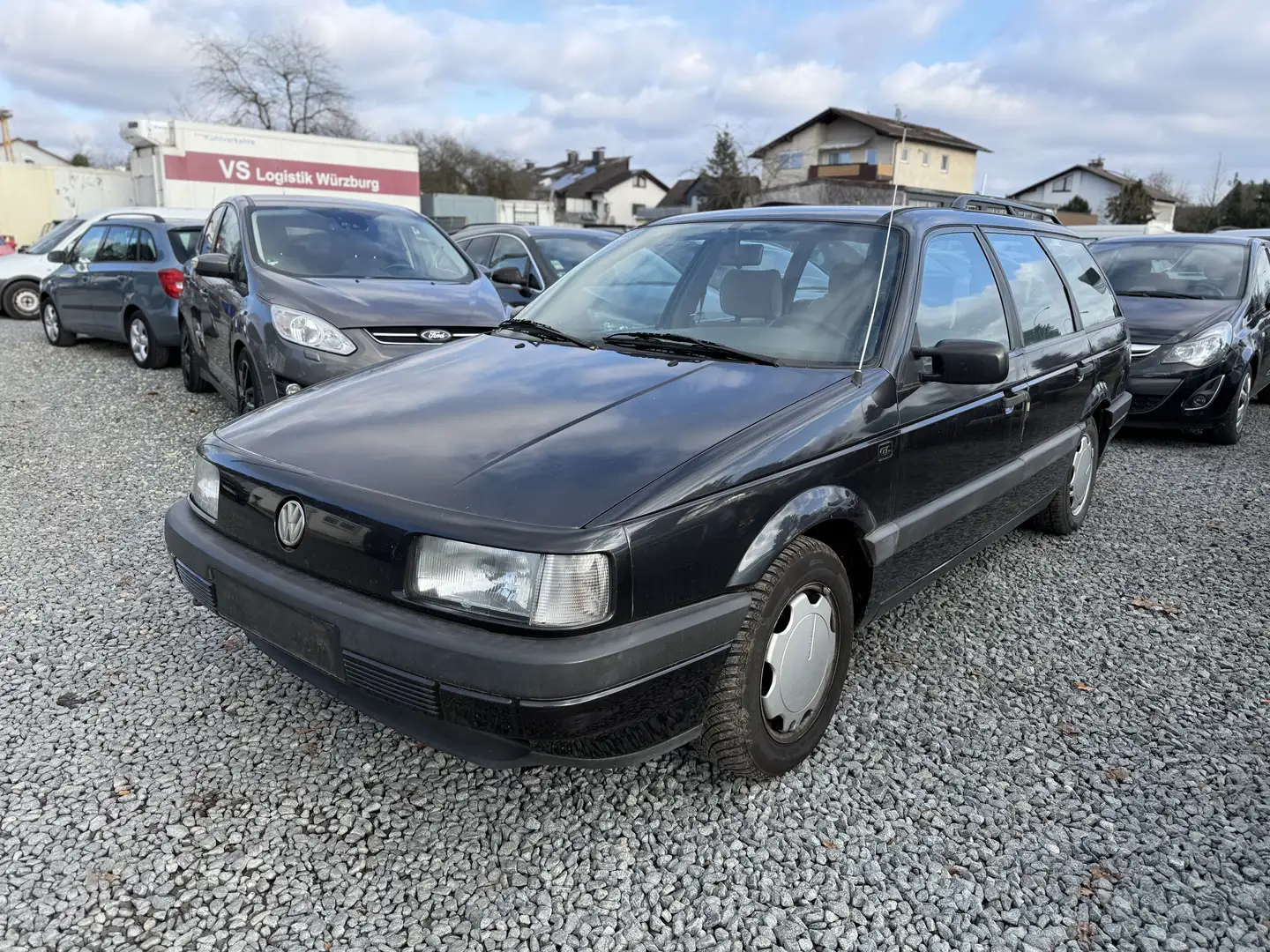 Volkswagen Passat Variant Passat 1.8 GL *HU bis 06/2026* Schwarz - 1