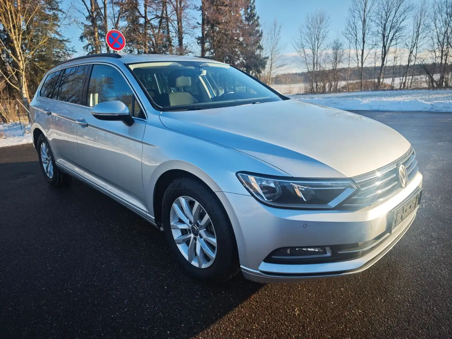 Volkswagen Passat Variant Comfortline BMT ACC AHK Stříbrná - 1