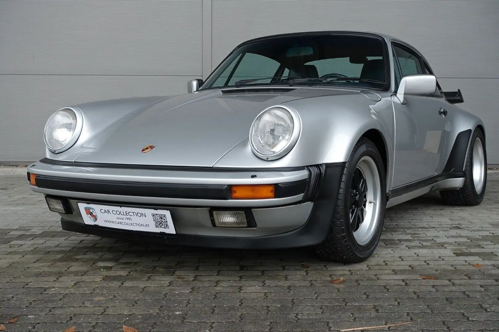 Porsche 930 Turbo srebrna - 1