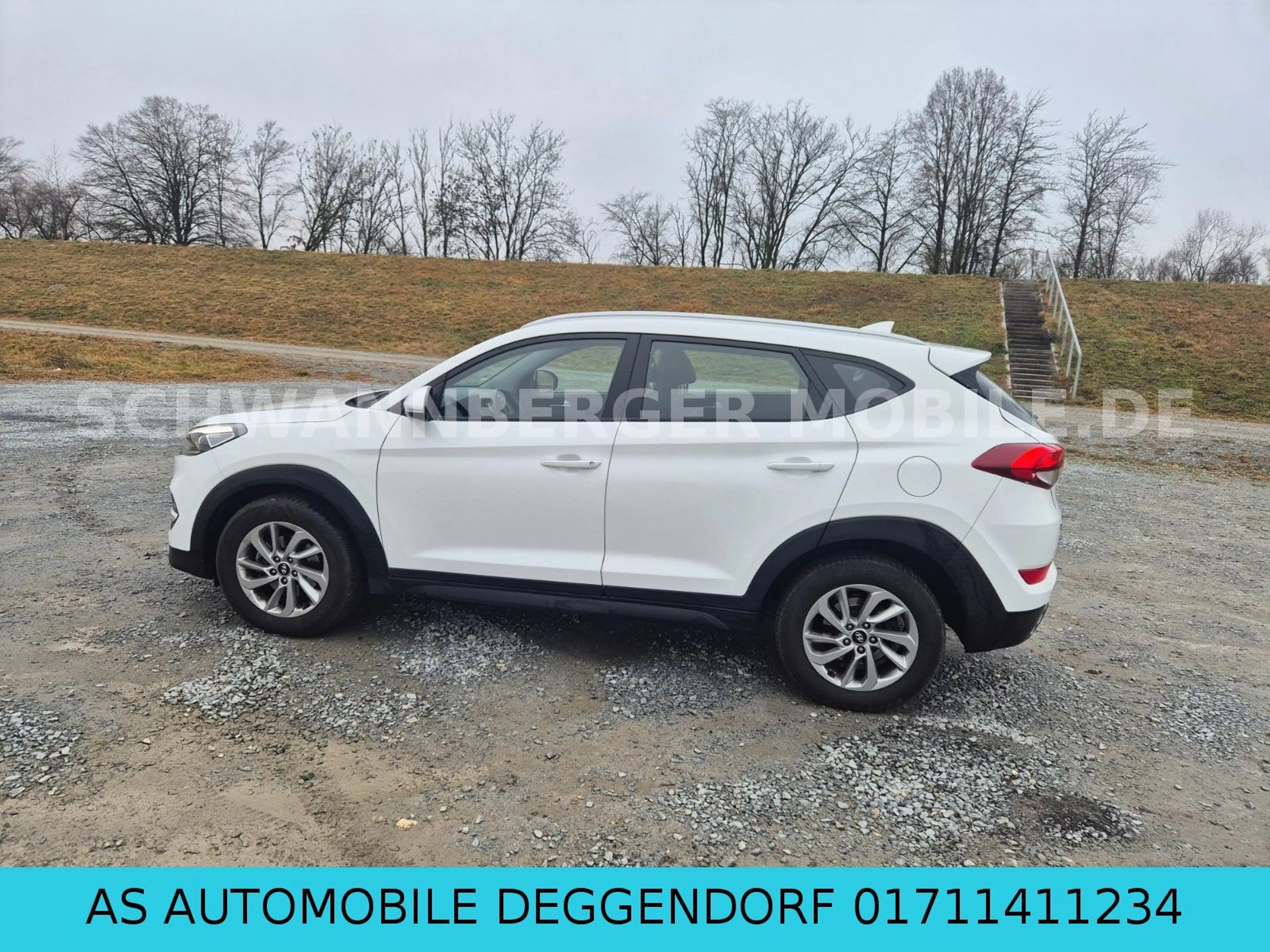 Hyundai TUCSON blue Trend 2WD-LED-SHZ-KAMERA — photo 12