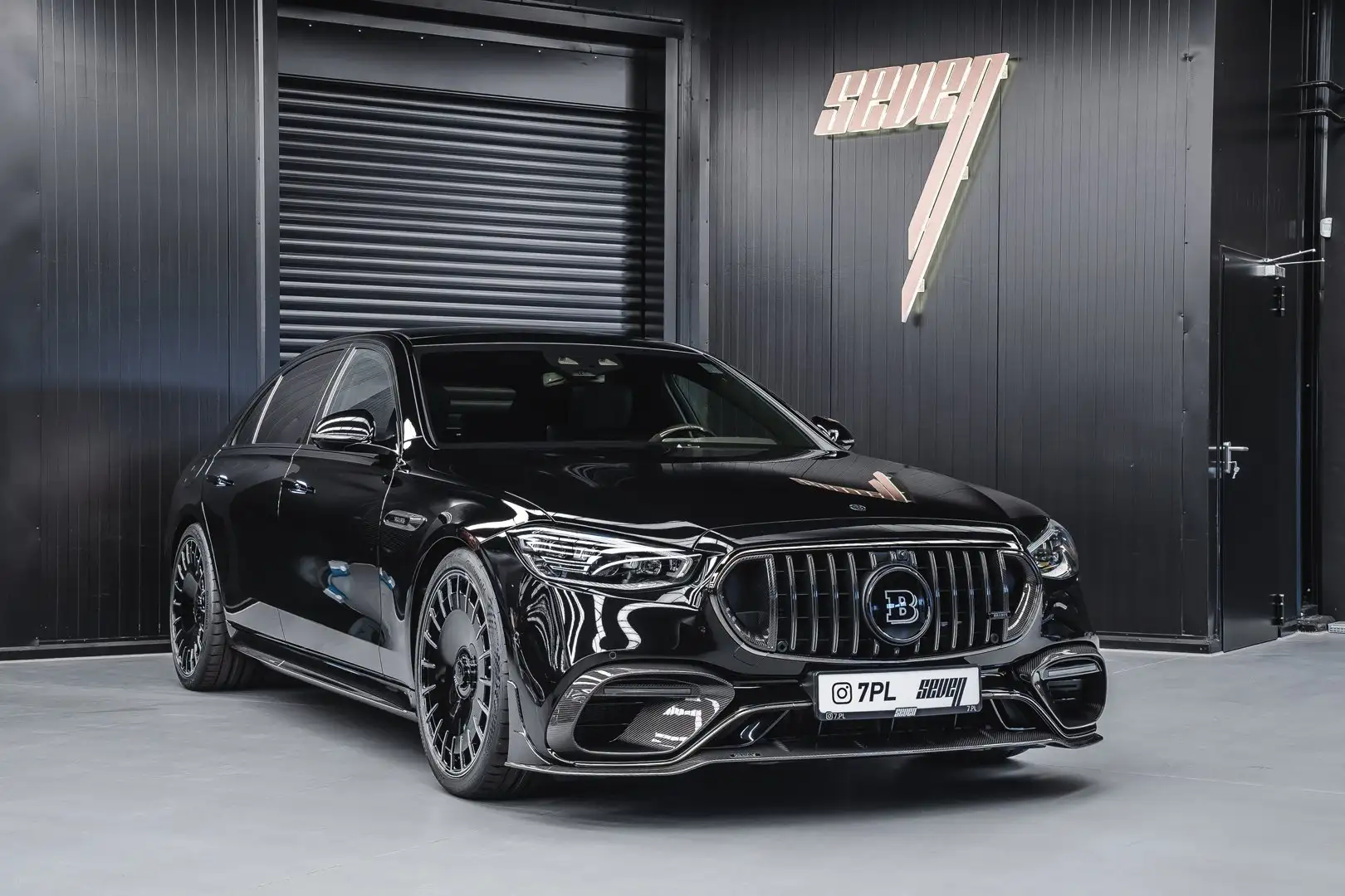 Mercedes-Benz S 63 AMG BRABUS B930 + Ceramic Brakes + Bur 4D + Carbon Int Чорний - 1
