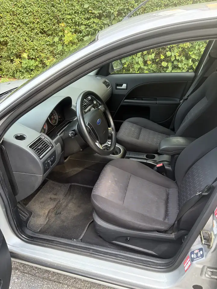 Ford Mondeo 1.8 Trend, foto 10