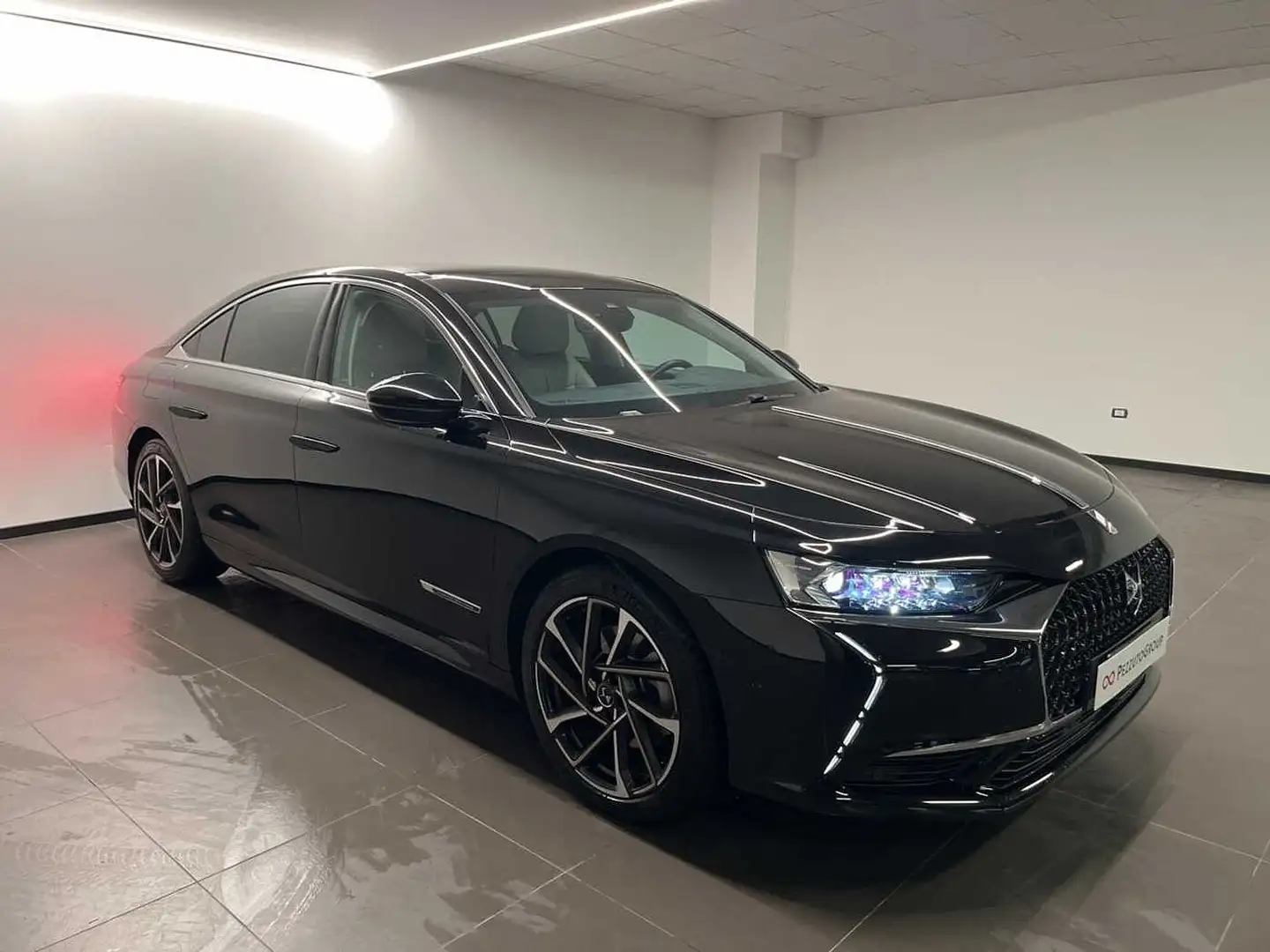 DS Automobiles DS 9 9 Opera premiere E-Tense 250 cv Hybird Černá - 2