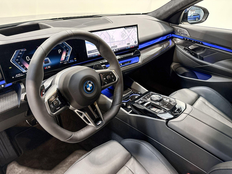 BMW 550 5 Serie Touring 550e xDrive Innovations Pack M Spo — photo 12