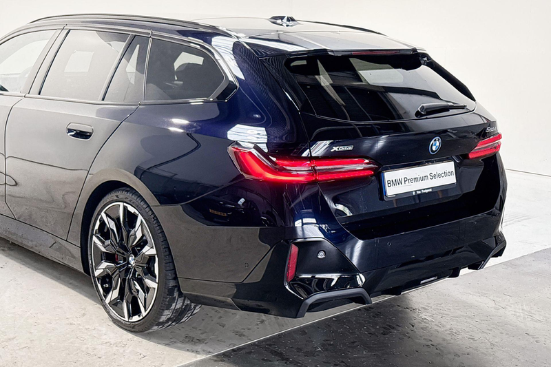 BMW 550 5 Serie Touring 550e xDrive Innovations Pack M Spo — photo 9