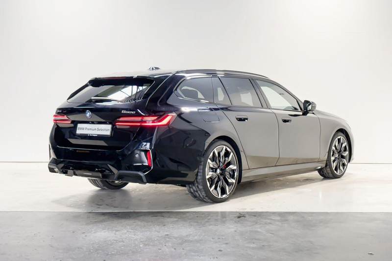 BMW 550 5 Serie Touring 550e xDrive Innovations Pack M Spo — photo 7