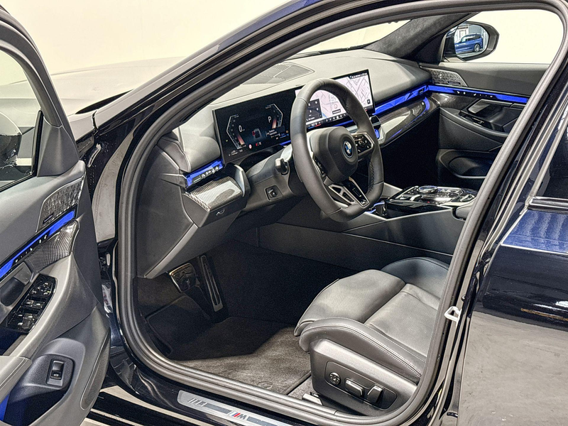 BMW 550 5 Serie Touring 550e xDrive Innovations Pack M Spo — photo 11