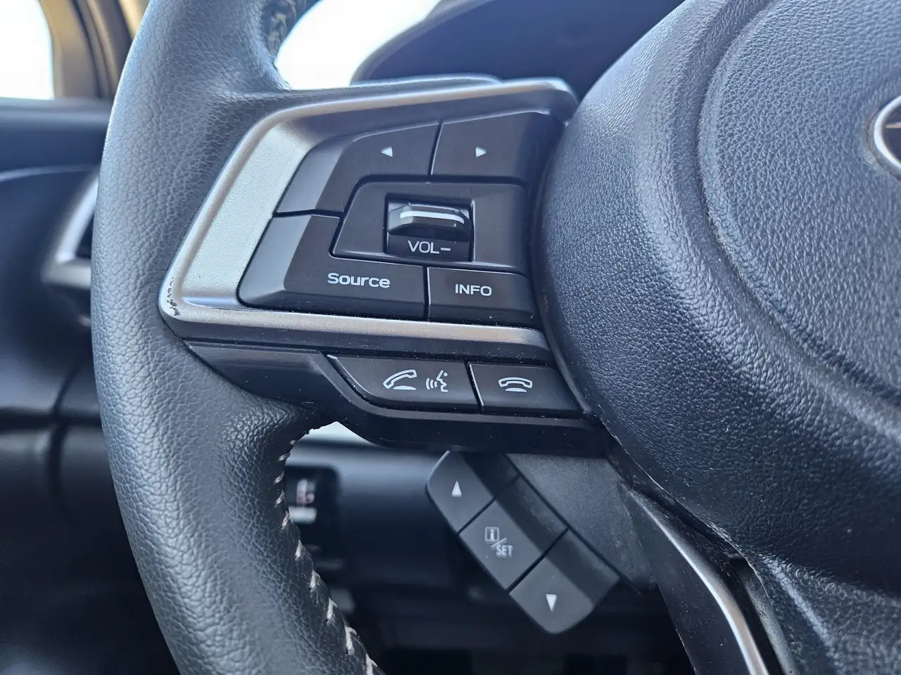 Subaru Forester снимка Subaru Forester