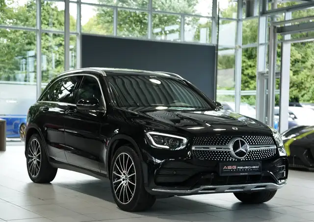 Mercedes-Benz GLC view 5