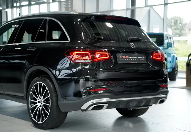 Mercedes-Benz GLC view 13