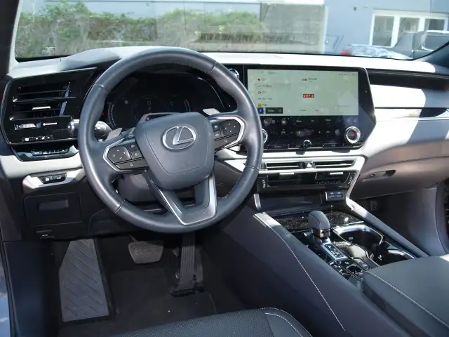 Lexus RX 450h Lexus RX 450h+ E-four F-Sport Design 18,1kWh Aut. Ansicht 9