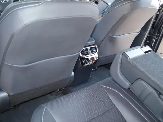 Lexus RX 450h Lexus RX 450h+ E-four F-Sport Design 18,1kWh Aut. Ansicht 26