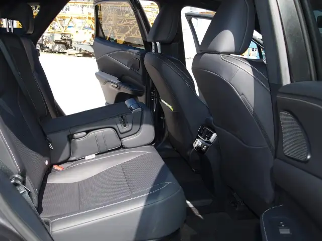 Lexus RX 450h Lexus RX 450h+ E-four F-Sport Design 18,1kWh Aut. Ansicht 23