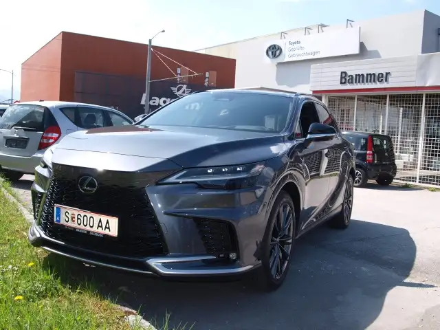 Lexus RX 450h Lexus RX 450h+ E-four F-Sport Design 18,1kWh Aut. Ansicht 3