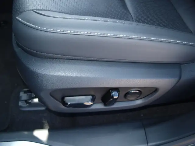 Lexus RX 450h Lexus RX 450h+ E-four F-Sport Design 18,1kWh Aut. Ansicht 12