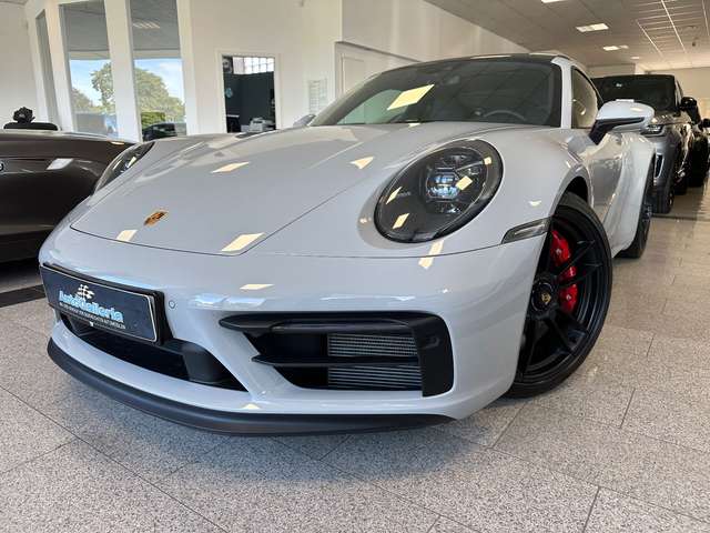 Imagine Porsche 992 Carrera GTS Pano Bose 360° Keyless Carbon