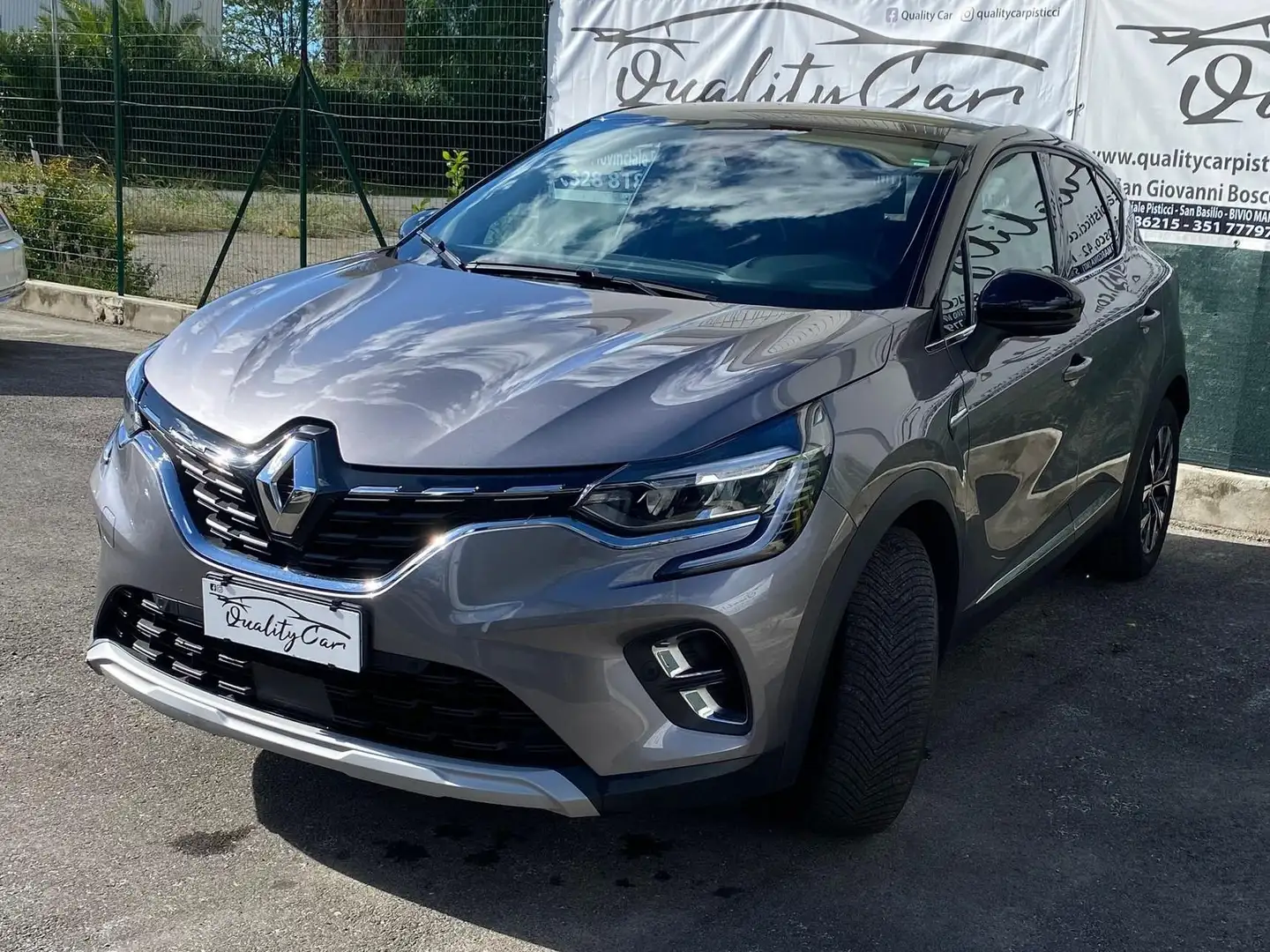 Renault Captur Captur 0.9 tce techno 90cv Grigio - 2