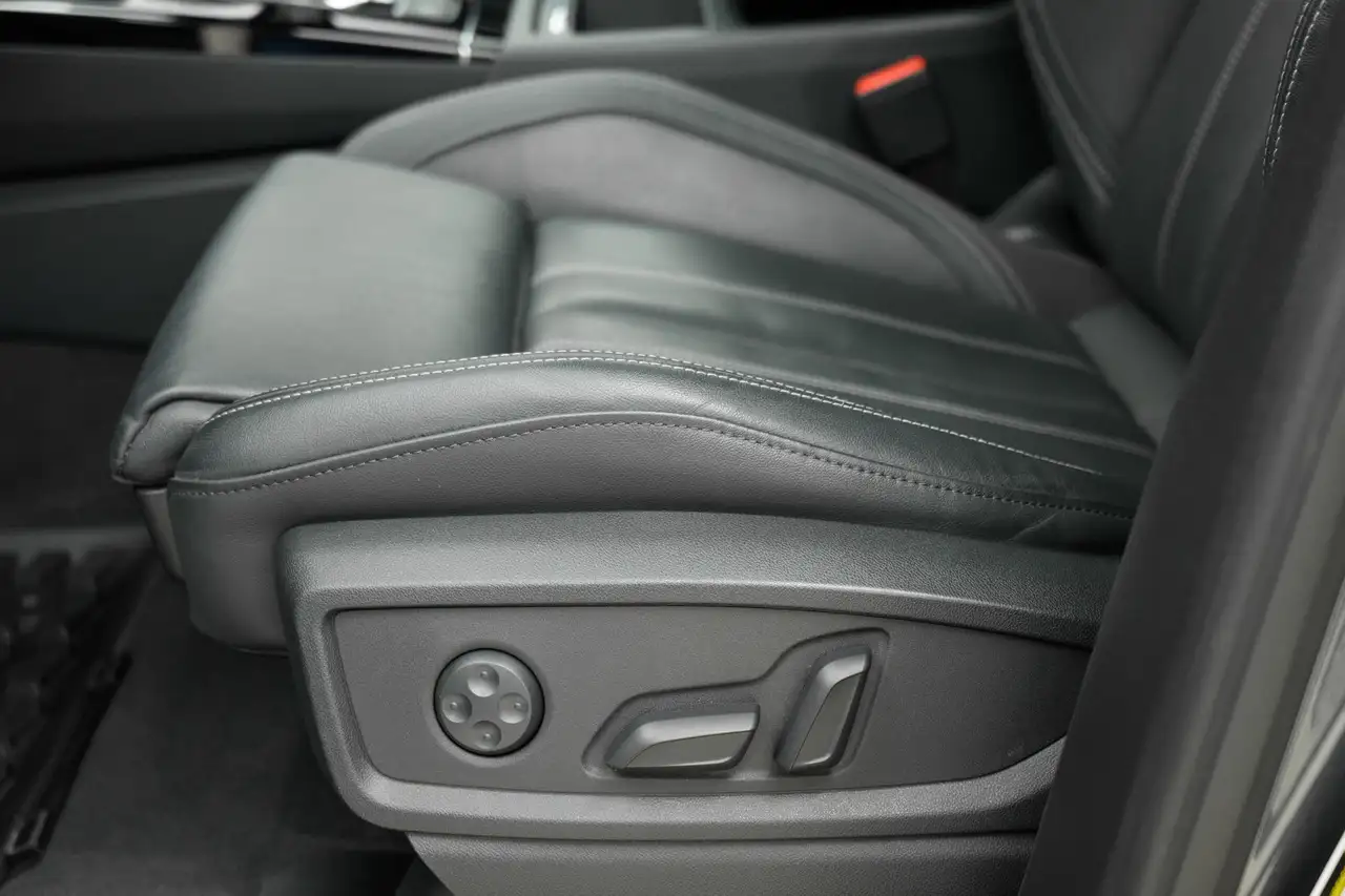 Audi Q5 снимка Audi Q5