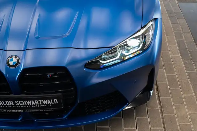 BMW M4 view 13