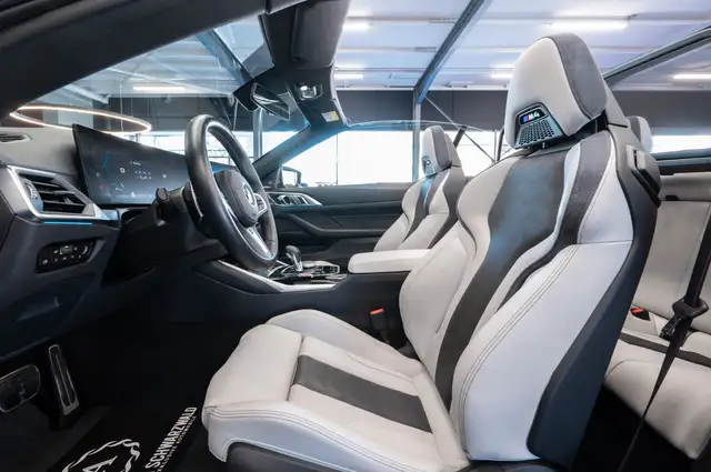 BMW M4 view 15