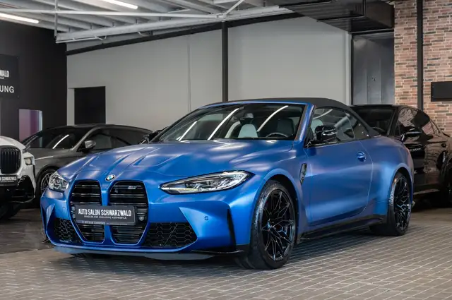 BMW M4 view 2