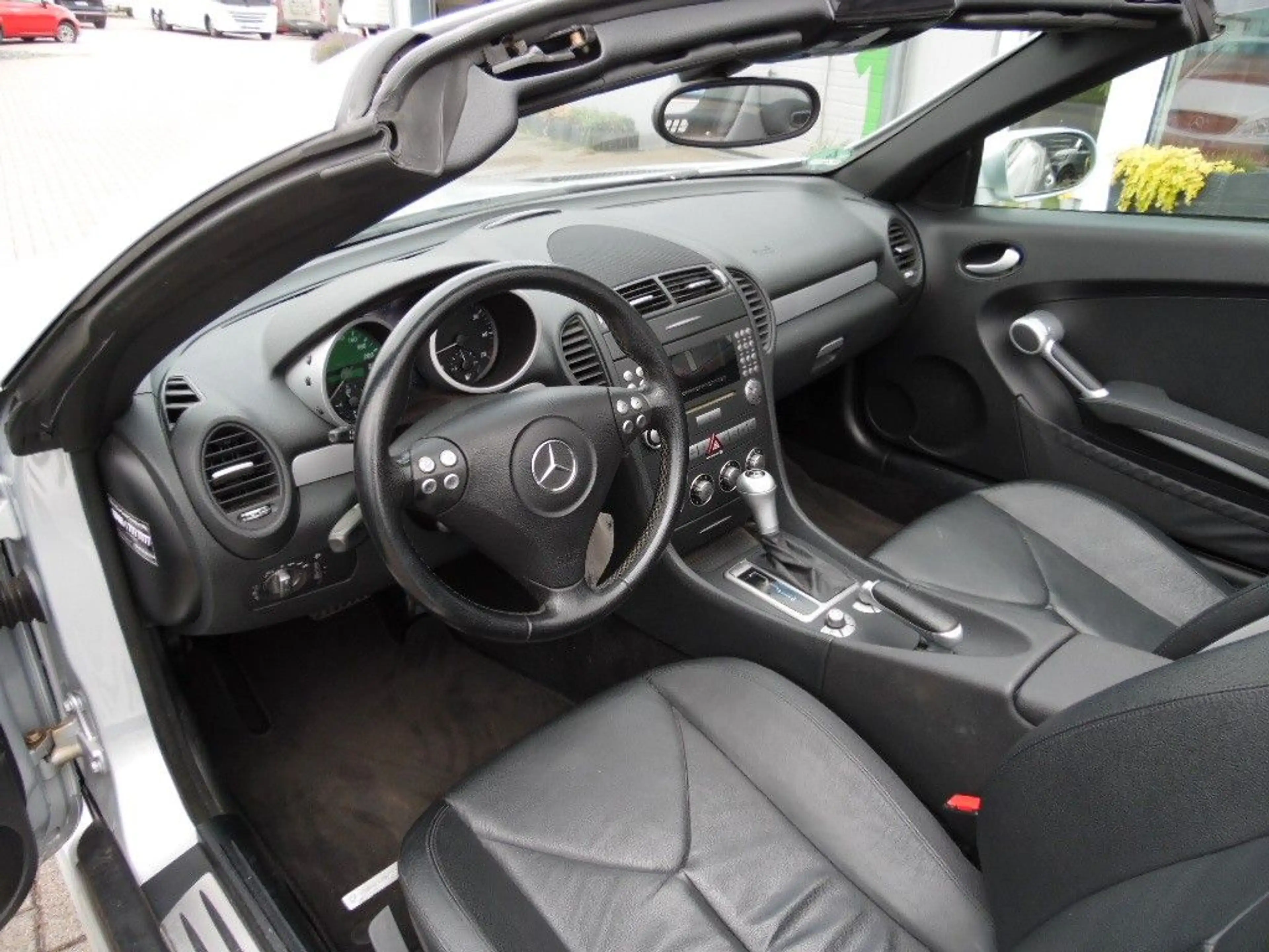 Mercedes-Benz SLK 200 Kompressor, Airscarf, Sitzheizung, Tempo — photo 8