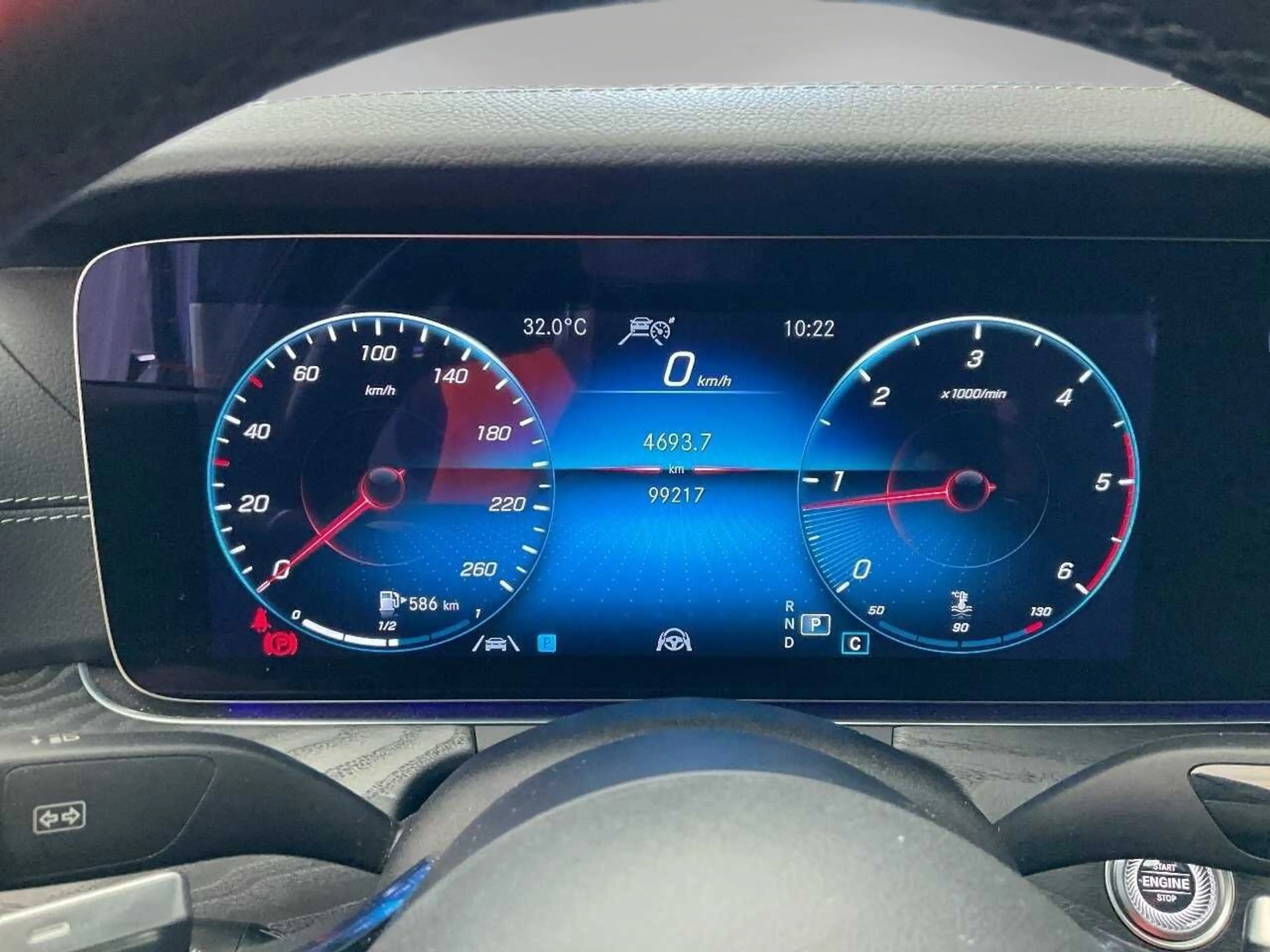 Mercedes-Benz E 200 d Avantgarde Burmester Wide 360° AHK ACC — photo 9