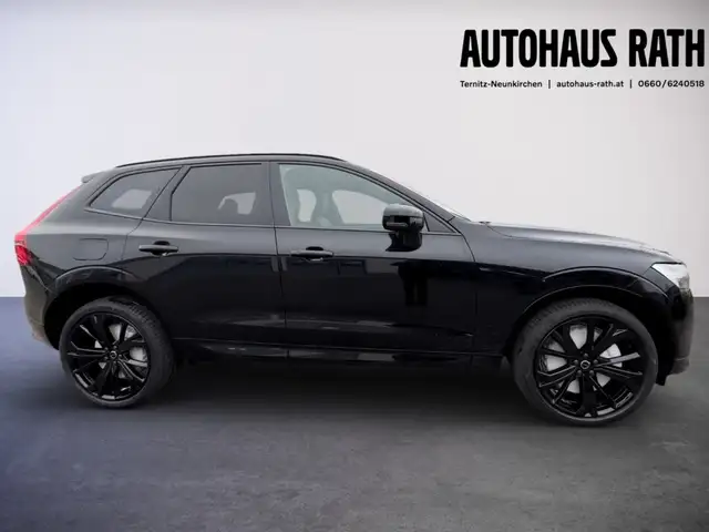 Volvo XC60 Black Edition Ultra, B5 AWD Mild Hybrid, Benzin Ansicht 3